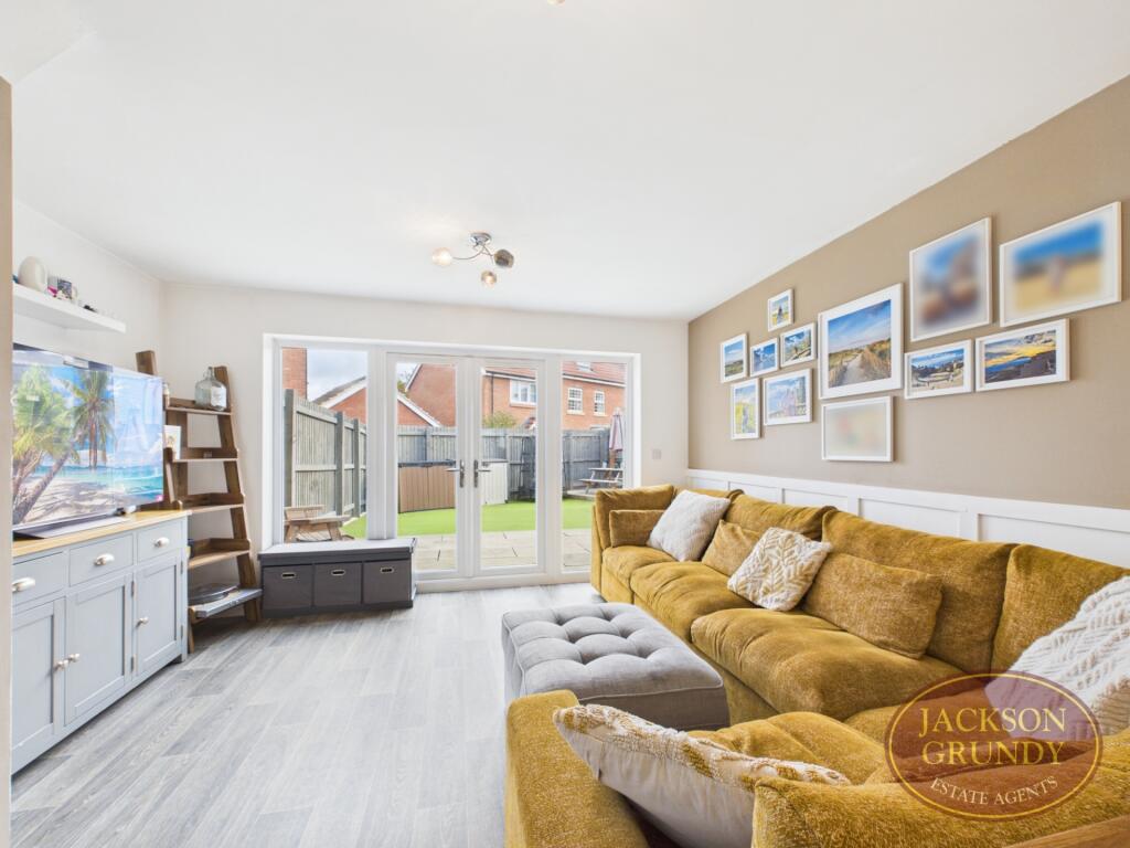 Silverthorn Drive, Moulton, NN3 7EA photo 4