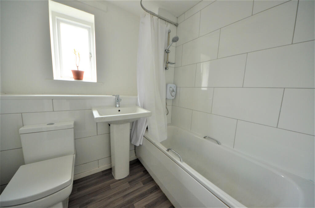 Tiber Gardens, Kings Cross, London N1 - Mehr