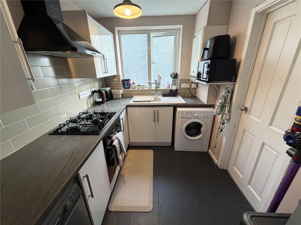 House in Slough - View 2