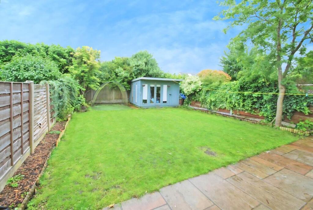 Buckingham Road, Wilmslow, SK9 photo 3