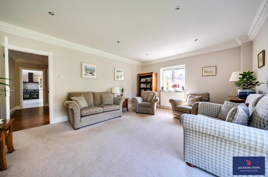 Anchor Drive, Kingsthorpe, Northampton, Northamptonshire, NN2 – další