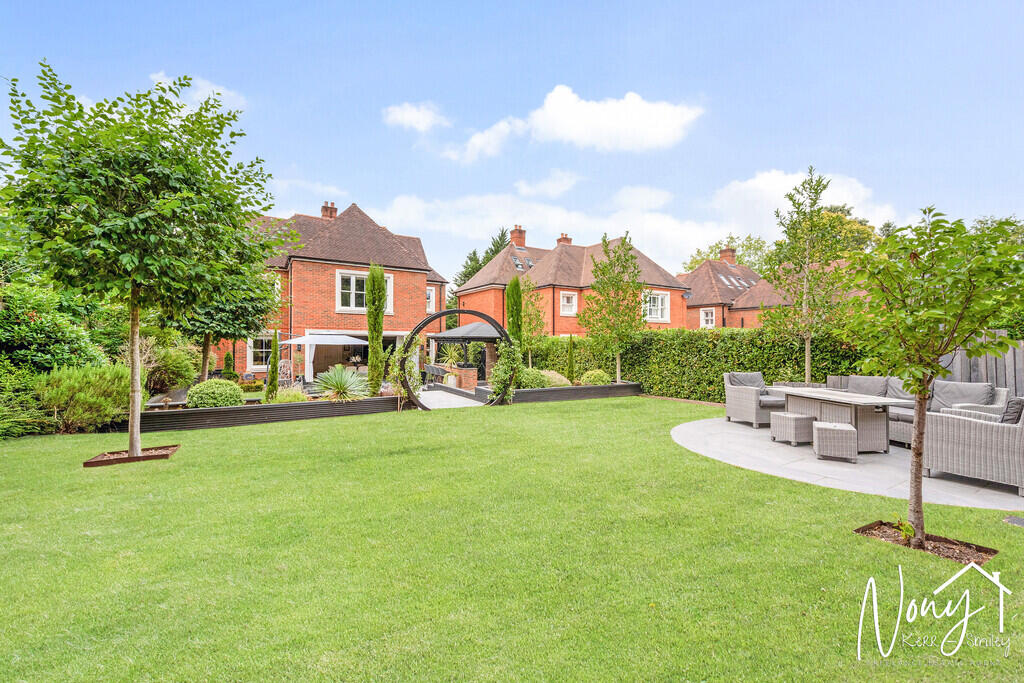 House in Southampton - View 4