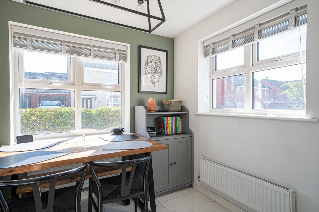 House in Salisbury - View 4