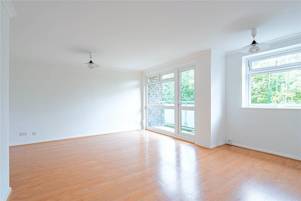 Apartment in Watford - View 4