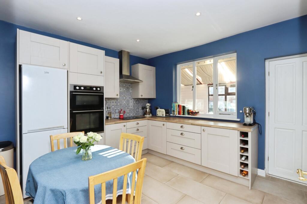 House in Sheffield, South Yorkshire - View 2