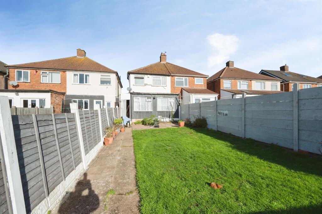 House in Birmingham, Queslett - View 3