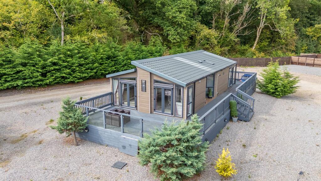 2-bed caravan on Lodge 1 The Sanctuary, Fort Augustus, PH32 4BG, £145,000