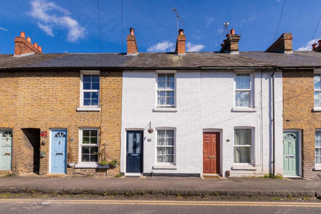 Main image of property: Ray Street, Maidenhead, SL6