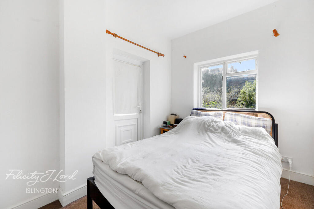 Offord Road, London - More