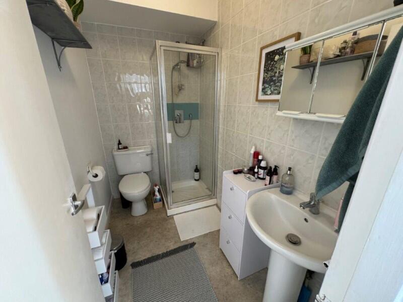 Apartment in London, Fallow Corner - More