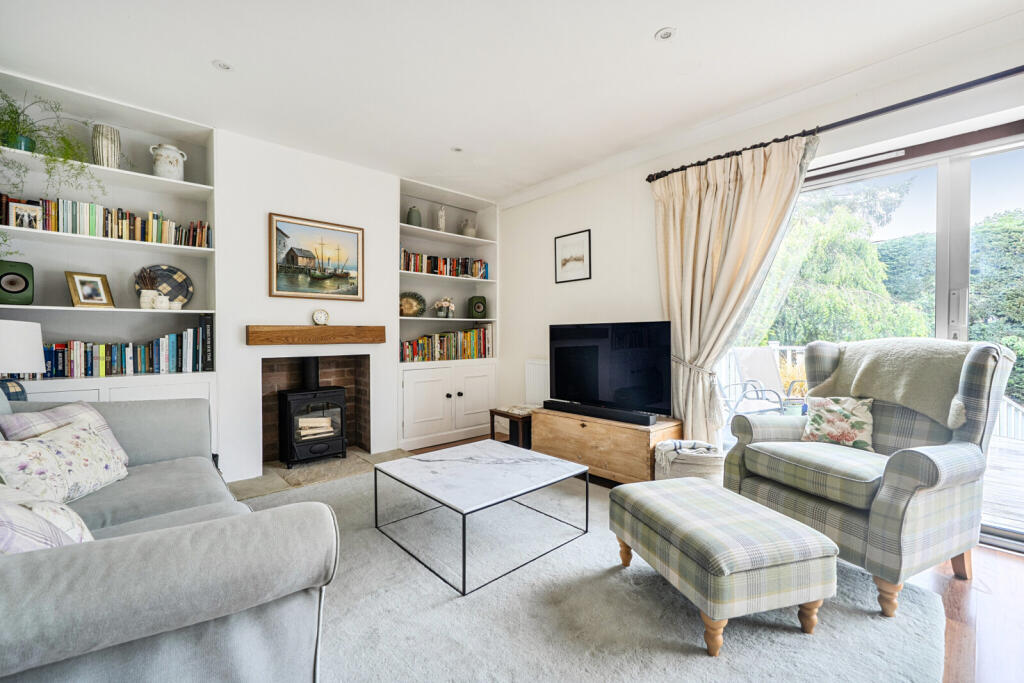 House in Purley on Thames, West Berkshire - View 4