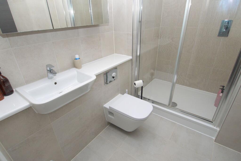 Apartment in Tonbridge - More