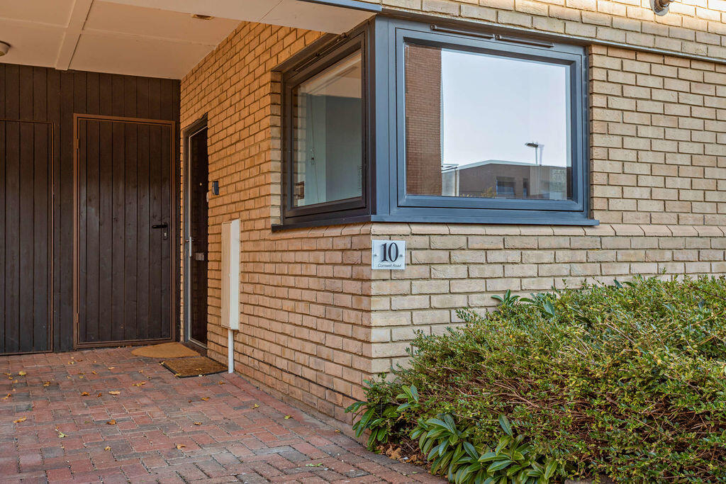 House in Cambridge, Trumpington - View 2