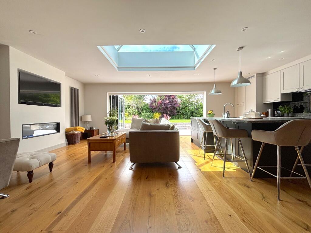 House in Farmborough, Bath and North East Somerset - View 2
