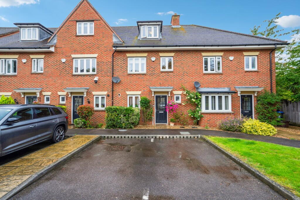 Main image of property: Montague Close, Farnham Royal, SL2