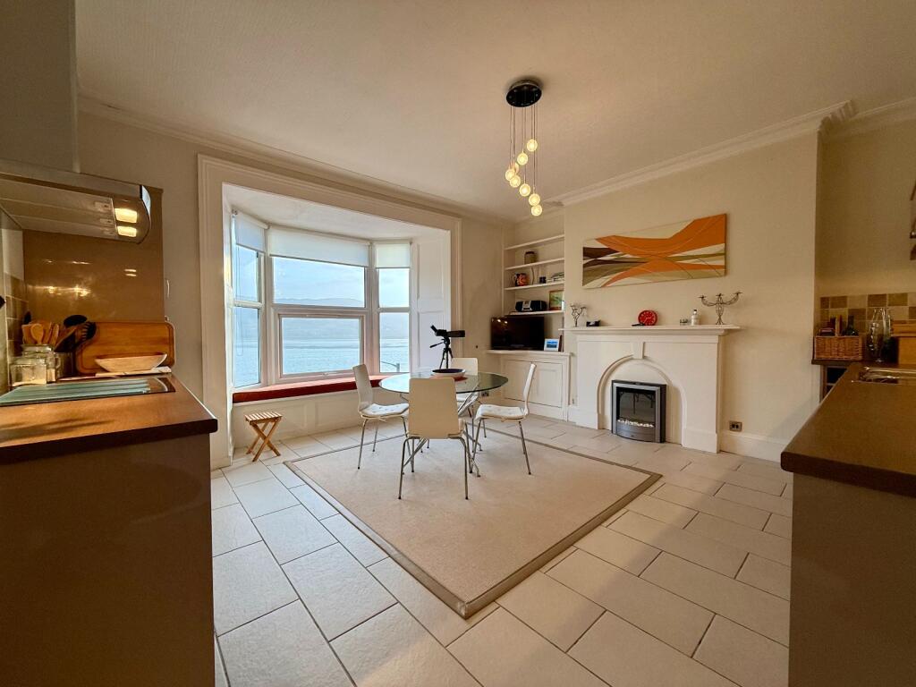 Flat 2, 7 Porkington Terrace, Barmouth  LL42 1LX photo 5