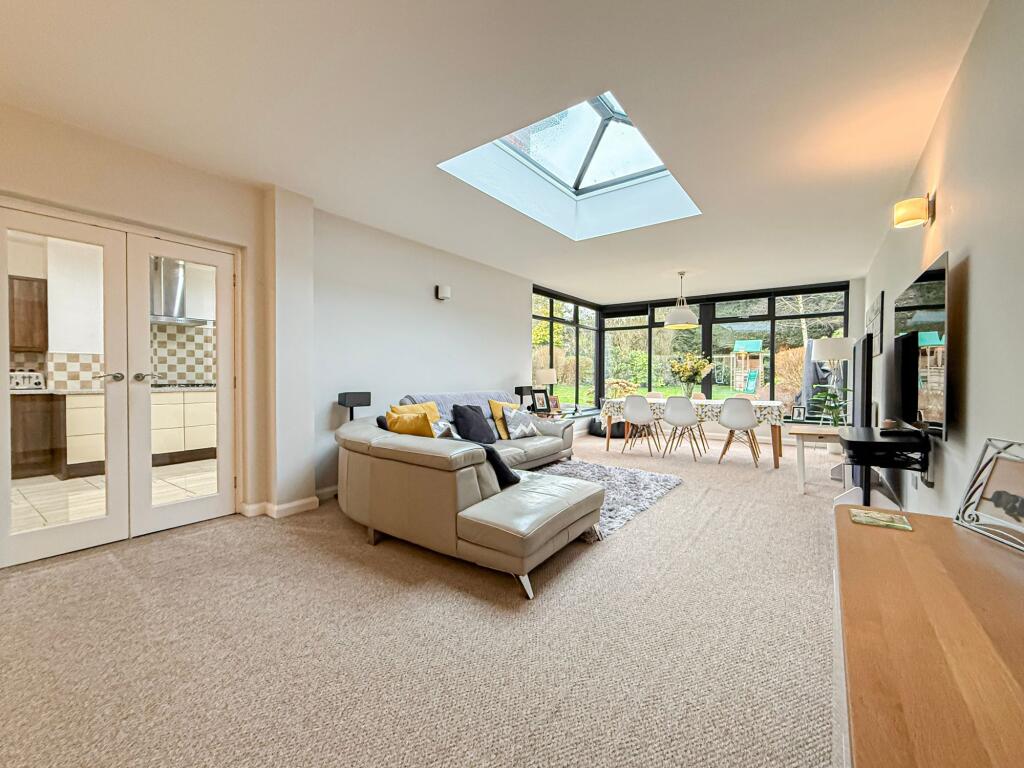 Gateacre Park Drive, Liverpool, L25 photo 4