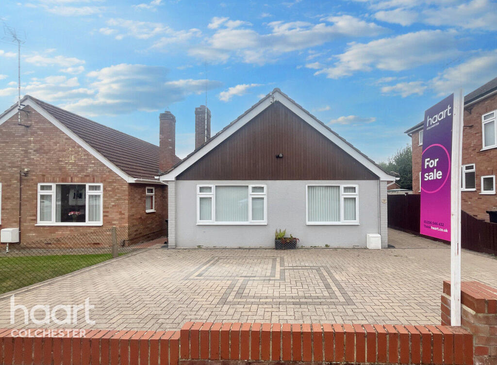 2-bed detached on Cottage Drive, Colchester, £300,000