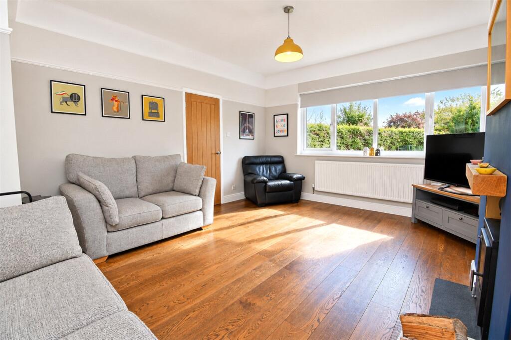 Deeside, Whitby, Ellesmere Port photo 4