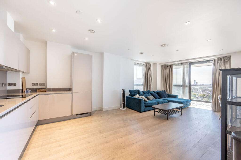 Apartment in Harrow - More