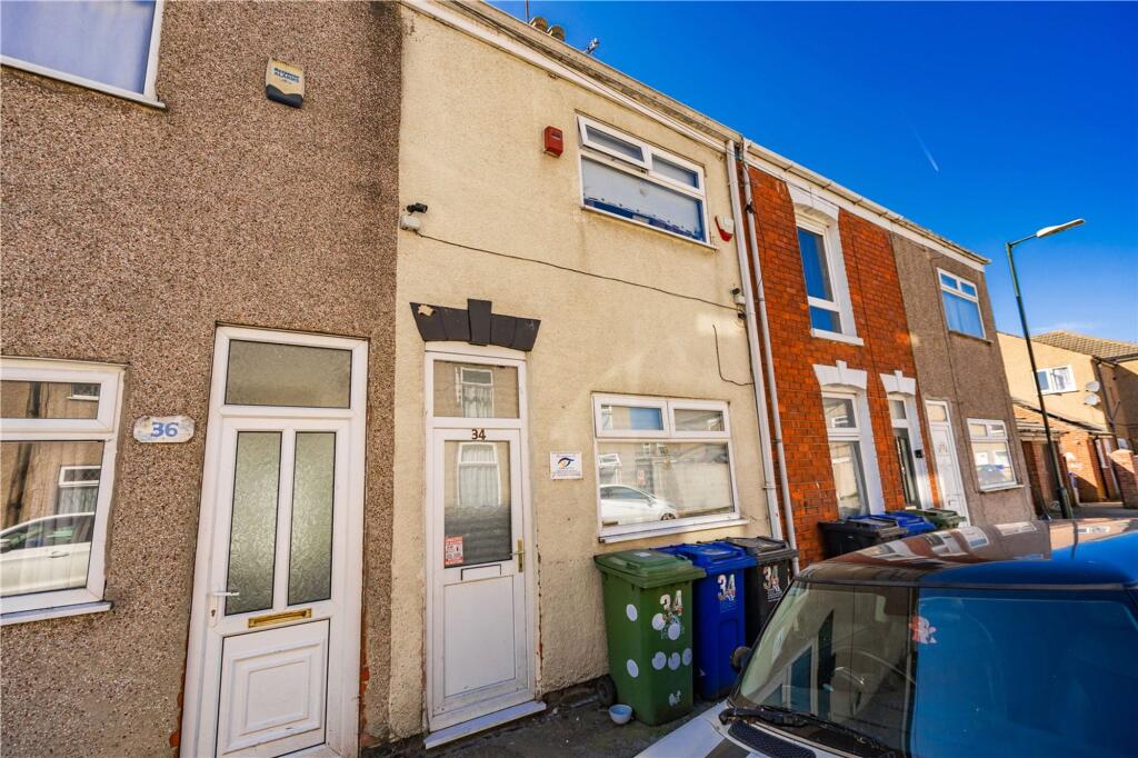 3-bed house on Hildyard Street, Grimsby, DN32, £55,000