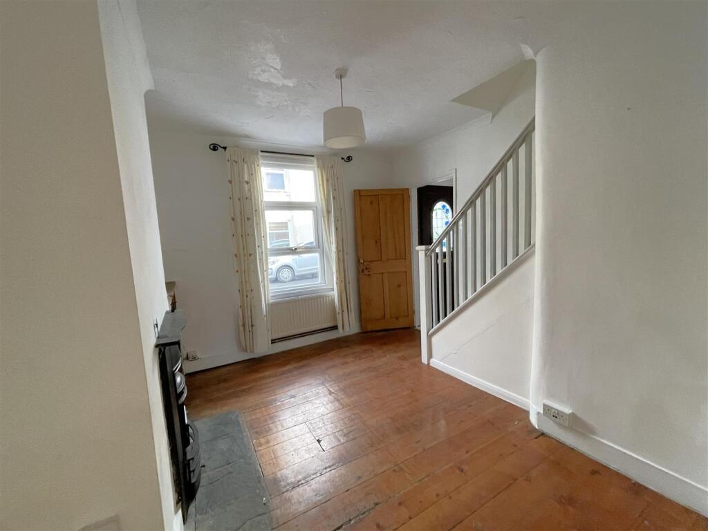 House in Cheltenham, Marle Hill, St Paul’s - View 5