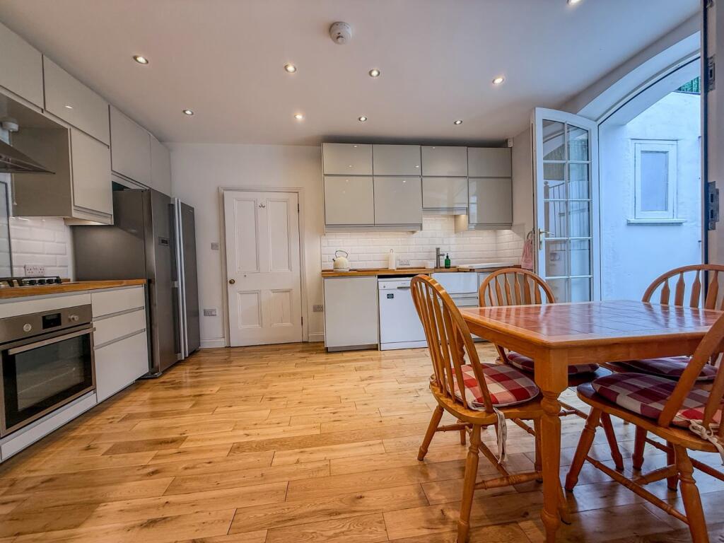House in Bristol, Cliftonwood, Spike Island - View 3