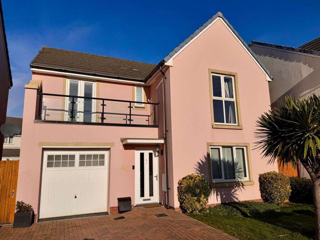 Main image of property: Whitney Crescent, Weston-Super-Mare, BS24