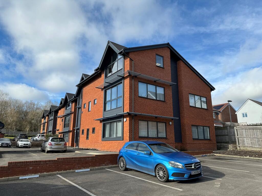 Main image of property: Office 4 East Horton, Ground Floor, Business Park, Eastleigh, SO50 7DZ