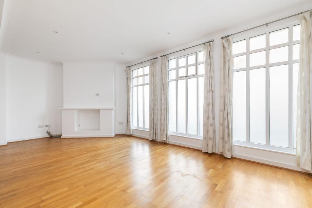 Apartment in Southampton - View 4