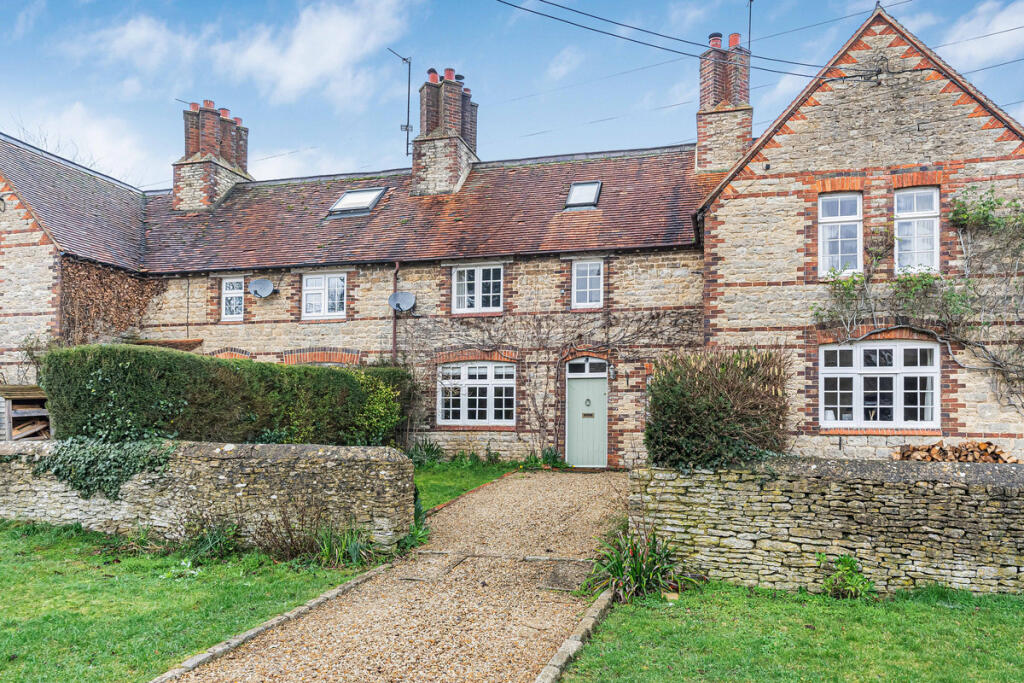 Main image of property: Bainton Road, Bicester, OX27