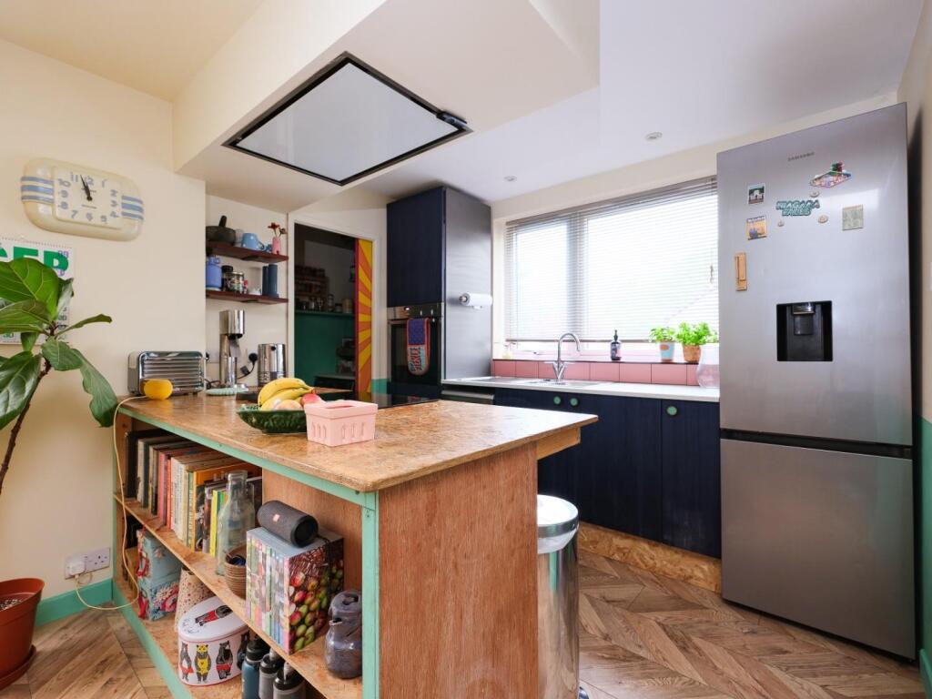 House in Bristol, Soundwell, Staple Hill and Mangotsfield - View 3