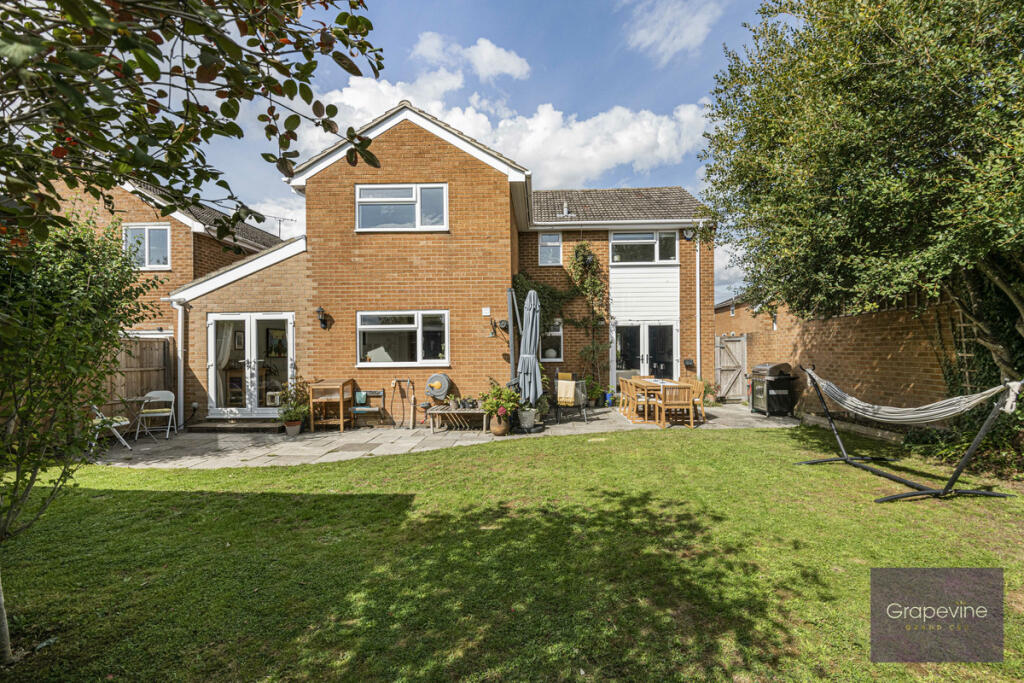 Mallard Close, Twyford, RG10 photo 4