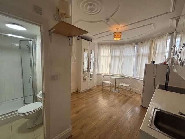 Main image of property: Wolves Lane N22