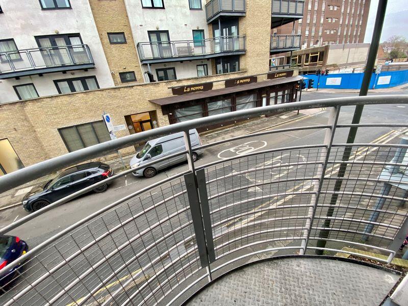 Apartment in London - View 4