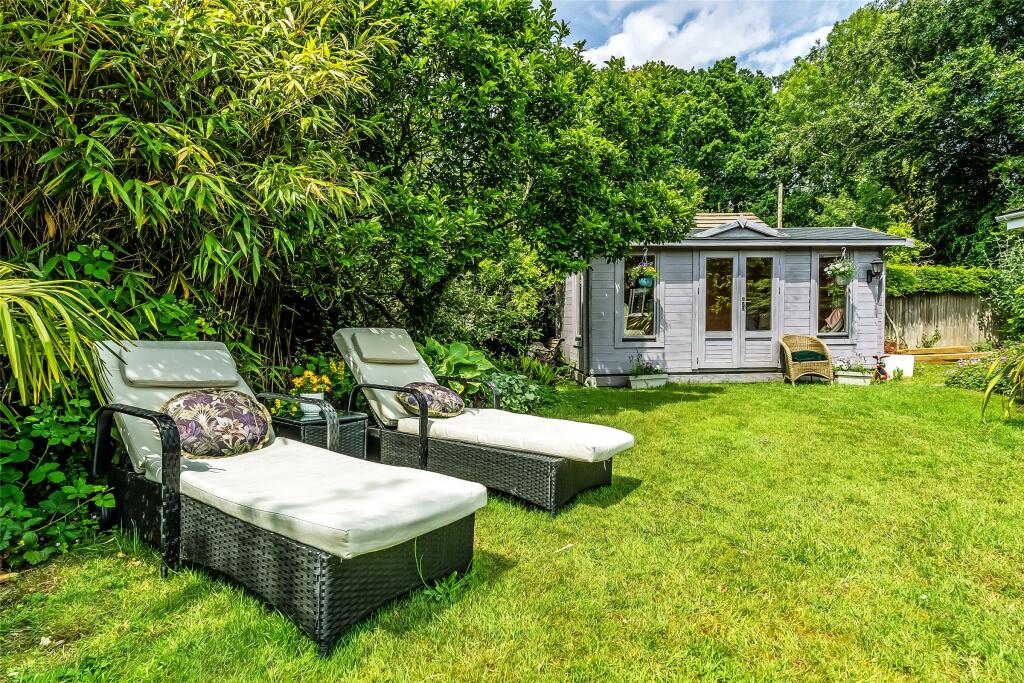 House in Kingston upon Thames - View 4
