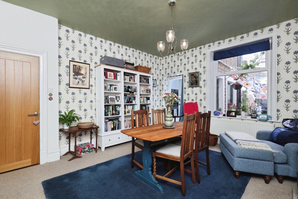 House in Pendle, Barnoldswick - More