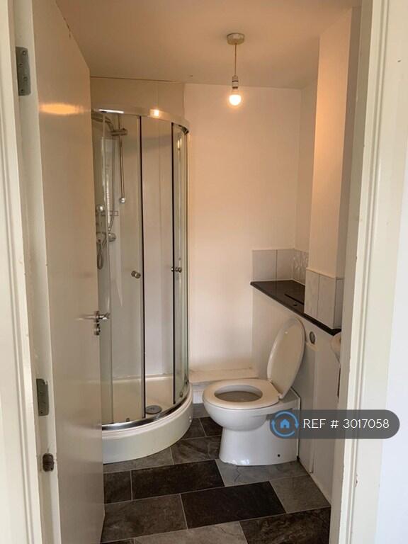 Apartment in Motherwell - More