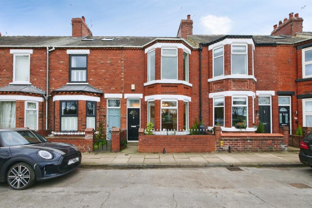 Main image of property: Knavesmire Crescent, York