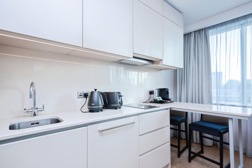 Main image of property: 16 Chapel Street, Salford, M3