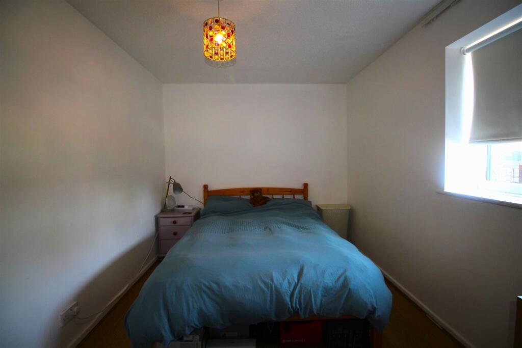 Apartment in Manchester, Cheetham Hill - View 5
