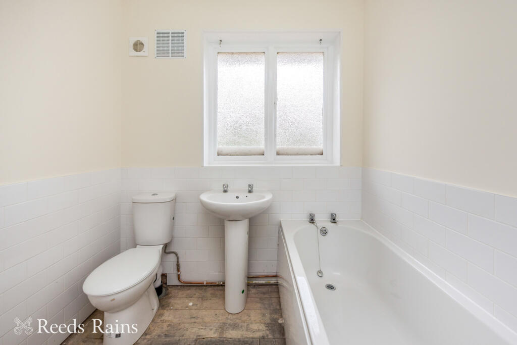 203, Birtles Road, Macclesfield, Cheshire, SK10 photo 4