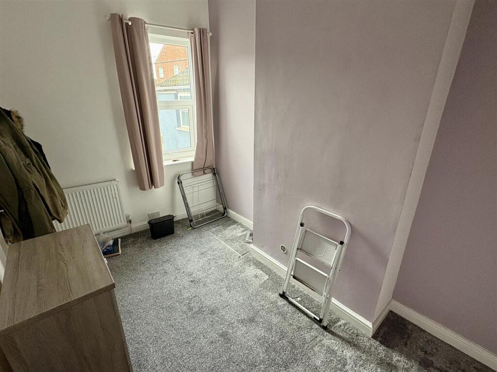 House in Doncaster - View 5