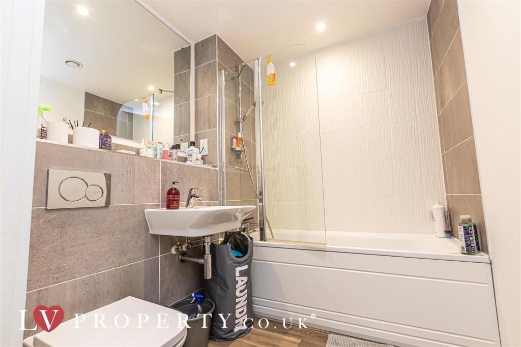Apartment in Birmingham - More