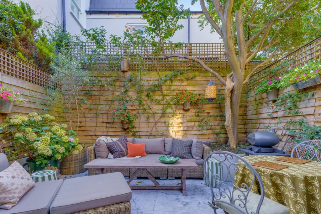 House in London, Wandsworth - View 3