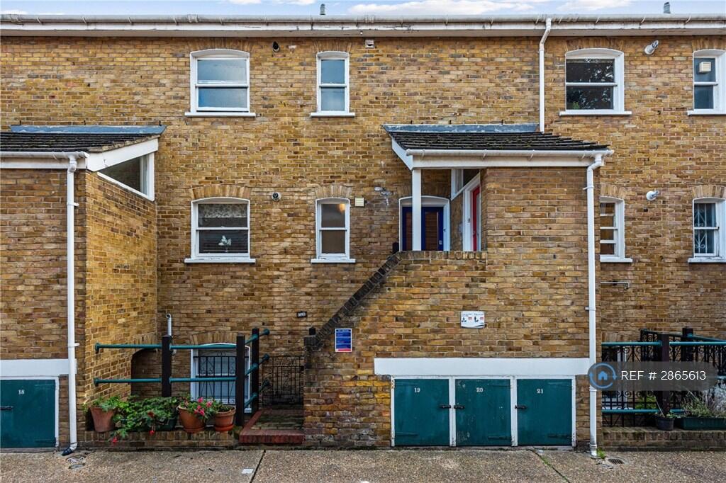 Main image of property: Hullbridge Mews, London, N1
