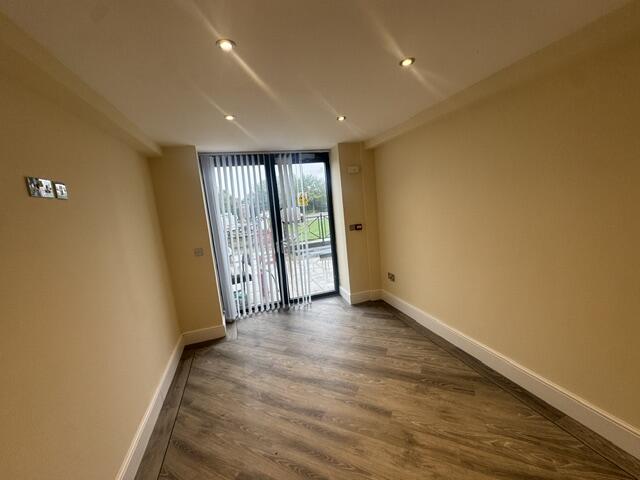 Apartment in Leeds - More