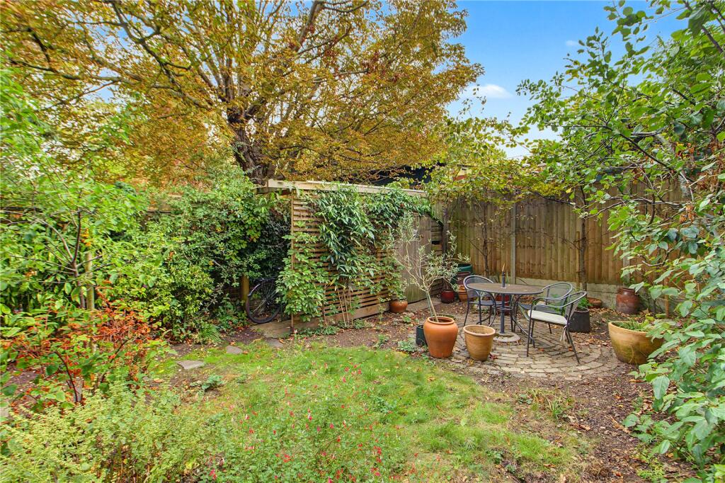Downham Road, London, N1 photo 3