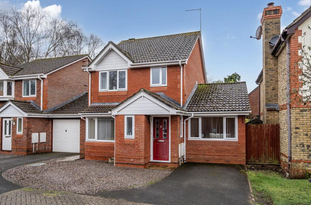 3-bed detached on Poppyfields, Knightwood Park, Chandler's Ford, £475,000