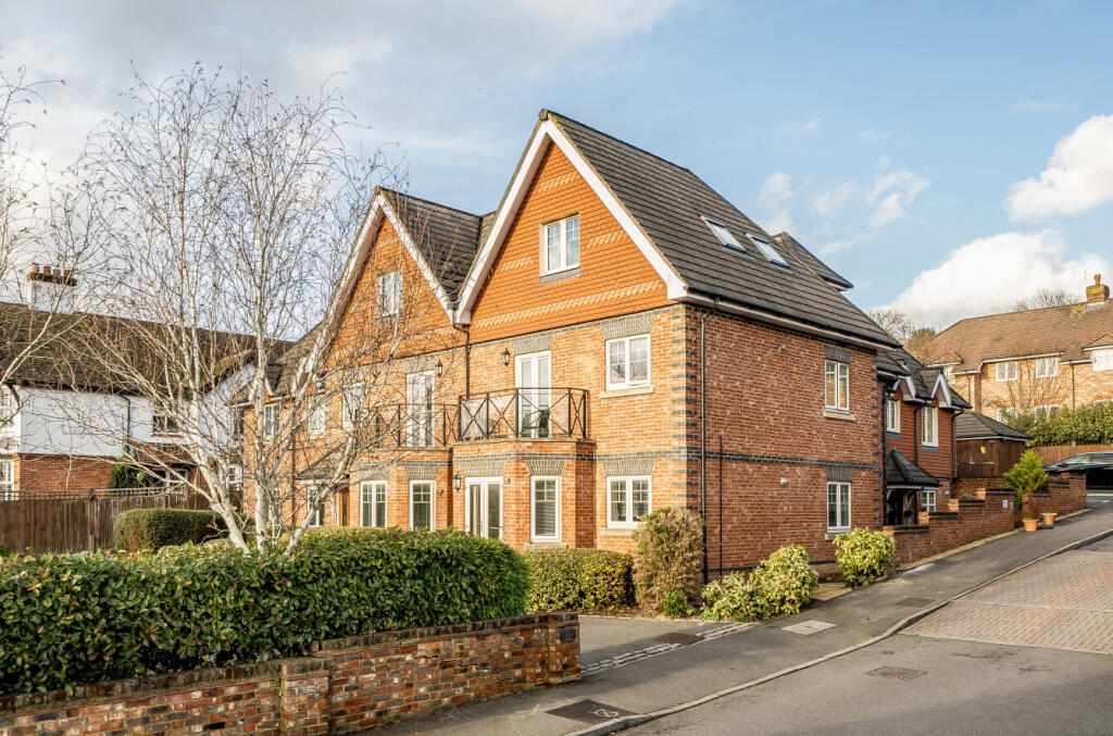 Main image of property: Templeside Gardens, High Wycombe